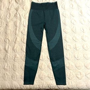 PINK - NWOT Seamless leggings